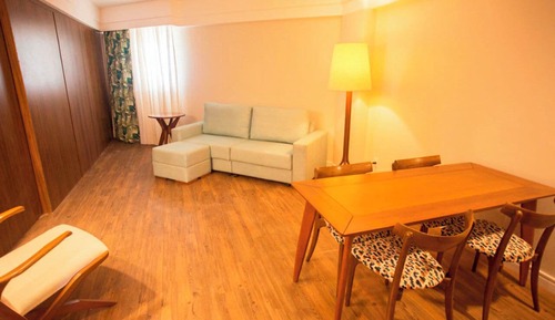 Premium Executive Suite