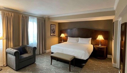 Room, 1 King Bed, Non Smoking, City View