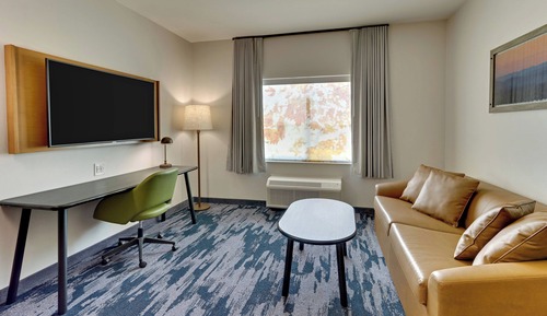 Suite, Multiple Beds (Mobility Accessible, Tub)