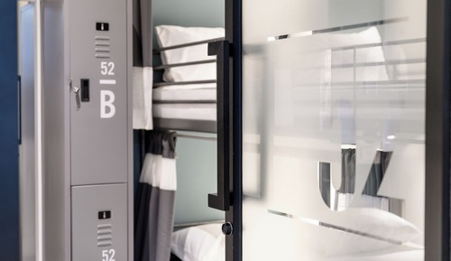 Bunk bed Female Dormitory Room