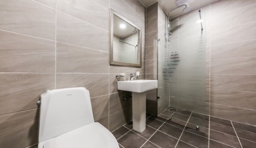 Room (Twin Room - Double and Single Bed (Ne)