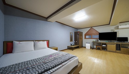 Room (Special room (*Bed + Korean large roo)