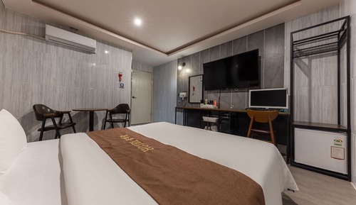 Room (Standard B)
