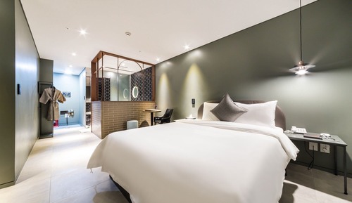 Room (Standard room)