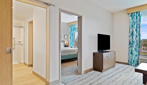 Suite, 1 King Bed, Corner