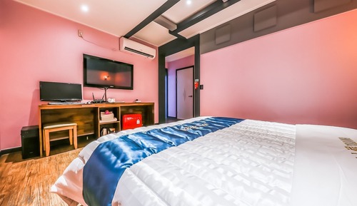 Room (VIP)