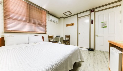 Room (Standard Room)