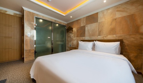 Room (Standard)