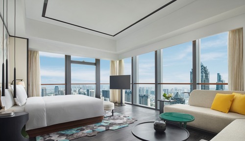Suite, 1 King Bed