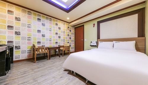 Room (Standard Room)