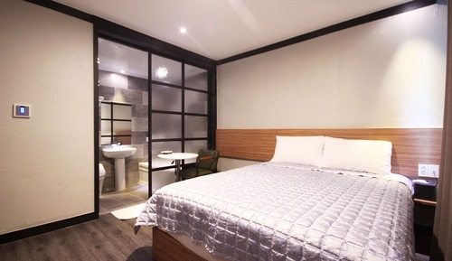 Room (Standard Room)