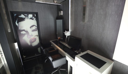 Room (Normal Room (Netflix available))