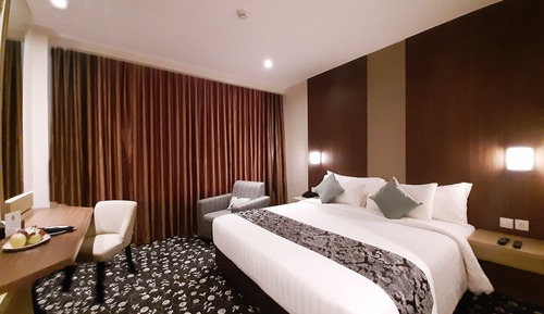 Deluxe Premier Room