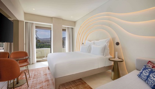 Family Room, 1 King Bed, Connecting Rooms
