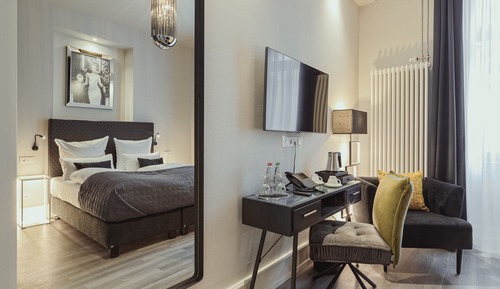 Classic Double Room