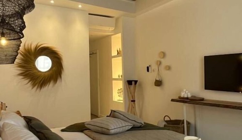 Deluxe Room (Racou)