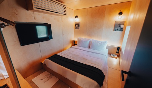 1 Bedroom Cabin