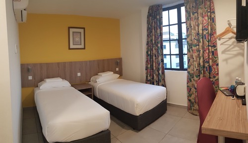 Deluxe Twin Room