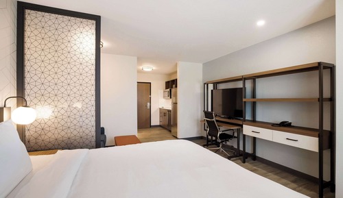 Standard Room, 1 King Bed, Non Smoking