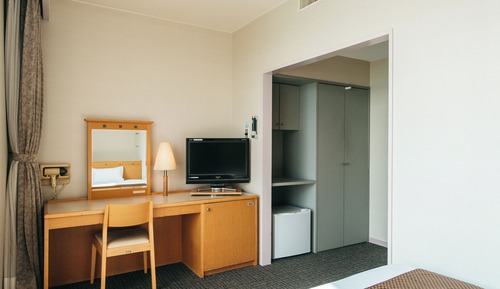 Semi Double Room (With bath) Non Smoking