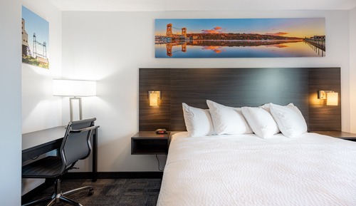 Deluxe Studio Suite