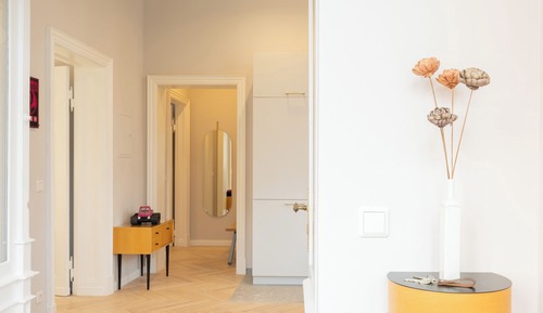 One-bedroom apartment with terrace or balcony