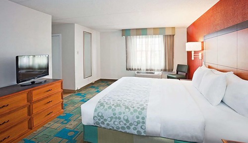Studio Suite, 1 King Bed, Non Smoking