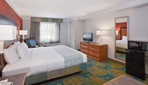 Comfort Room, 1 King Bed, Non Smoking