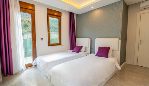 Deluxe Villa