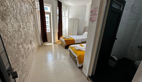 Classic Single Room