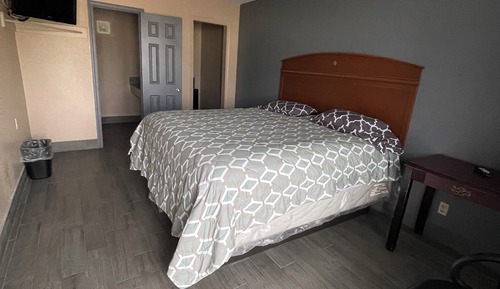 Economy Single Room