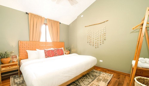 Family Room, Private Bathroom