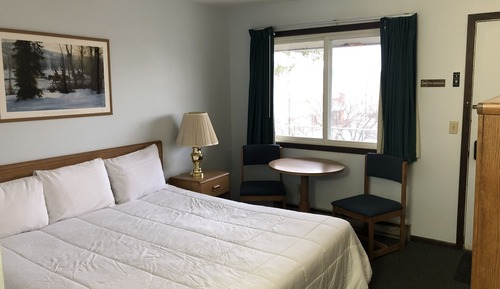 Single Room, Pool Access