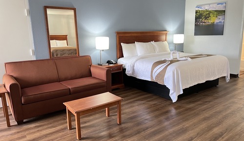Suite, Non Smoking (1 King Bed, 2 Queen Beds)