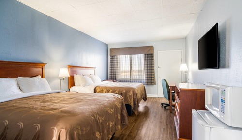 Room, 2 Queen Beds, Non Smoking, Lake View (Top Floor)