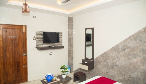 Deluxe Double Room (AC)