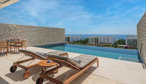 Residence One-Bedroom Suite with Private Pool
