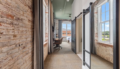 Corner Room, 2 Queen Beds, River View
