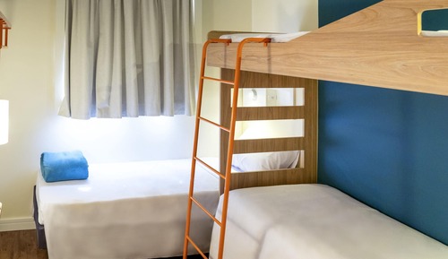 Apartment, Multiple Beds