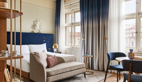 Premium Room, 1 King Bed