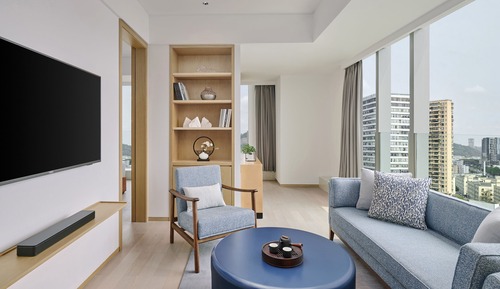 KING TWO BEDROOM RESIDENCE