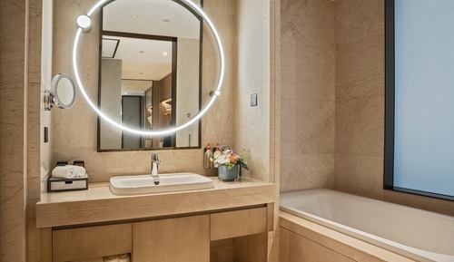Junior Suite, 1 King Bed