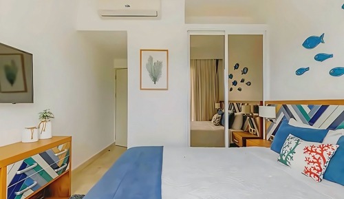 Condo, 2 Bedrooms, Accessible, Smoking
