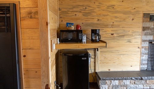 Deluxe Room, 1 Queen Bed, Fireplace, Mountain View