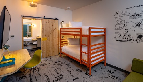 Room (Bunk)