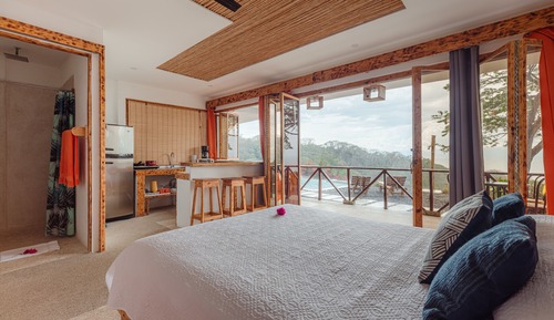 Superior Studio, Ocean View