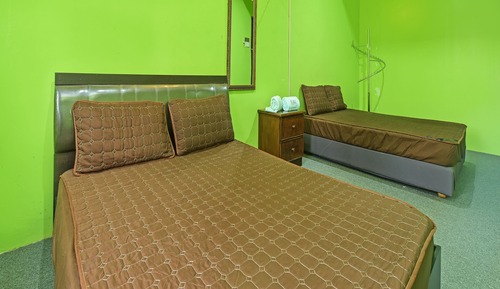 Room, 2 Bedrooms