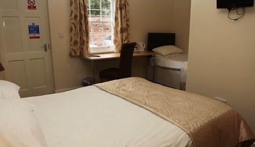 Suite, Ensuite (Sleeps 3 (Ground Floor))