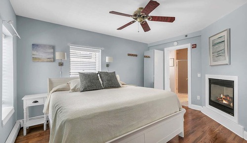 Executive Room, 1 King Bed, Private Bathroom