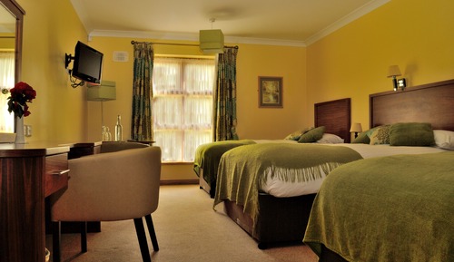 Family Room, Ensuite